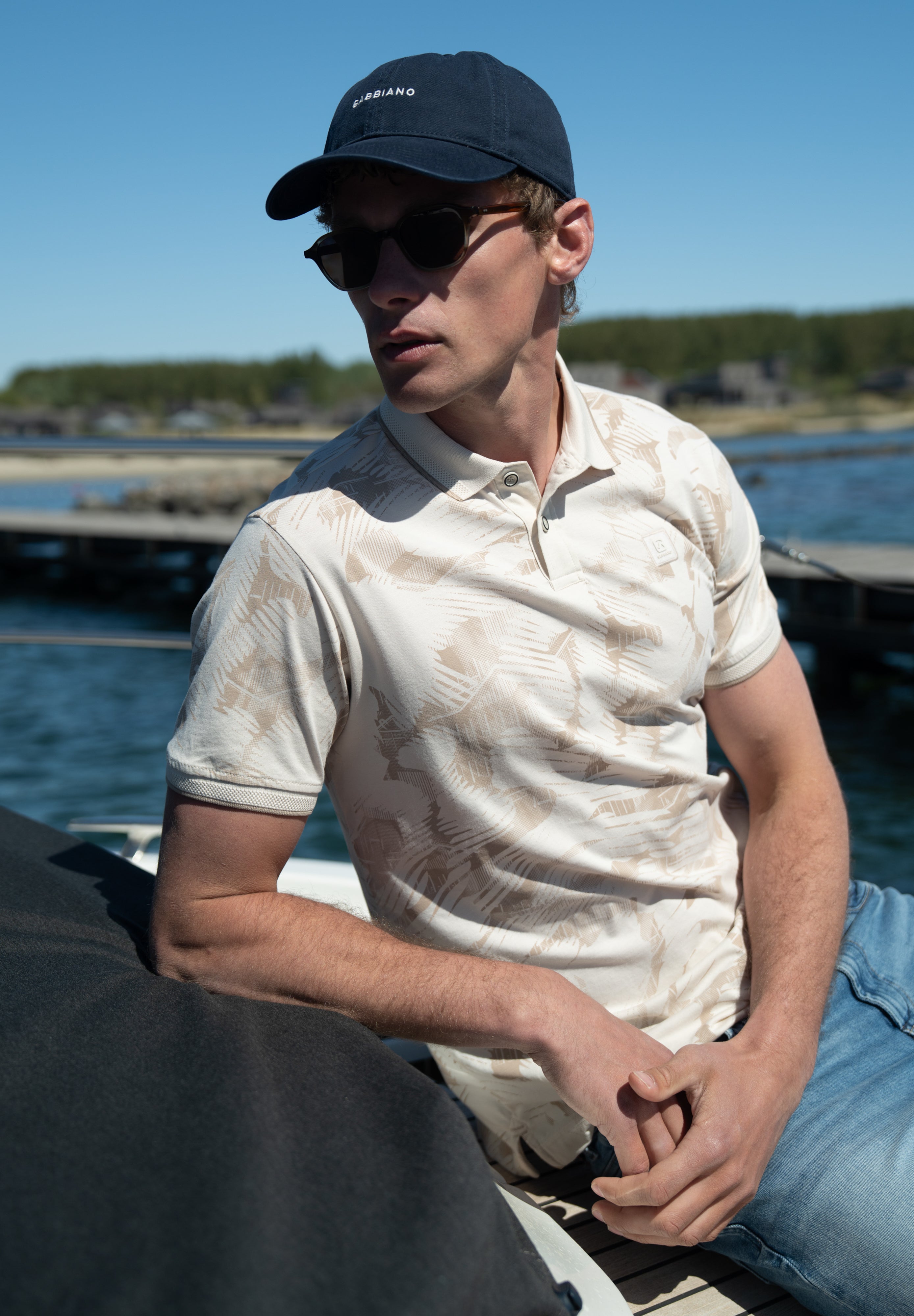 Regular fit polo all over print