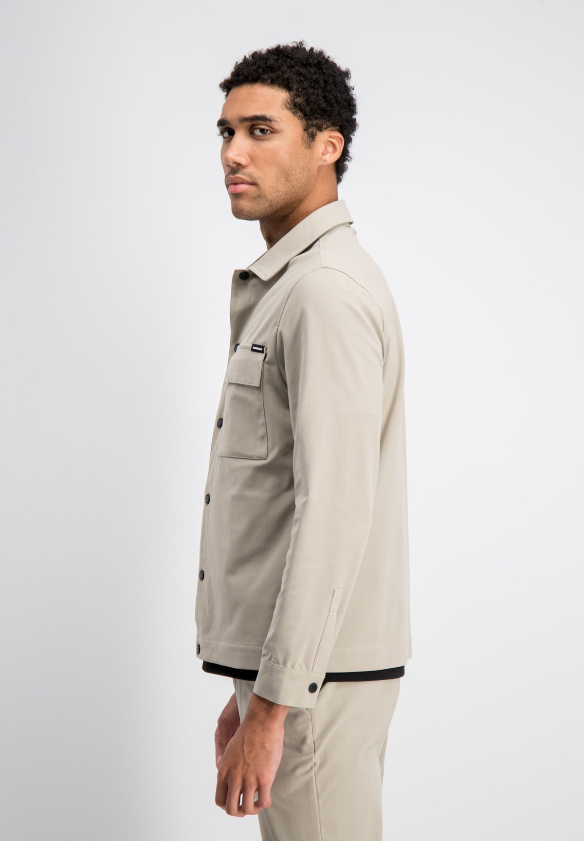 Arvik – Tech Travel Overshirt