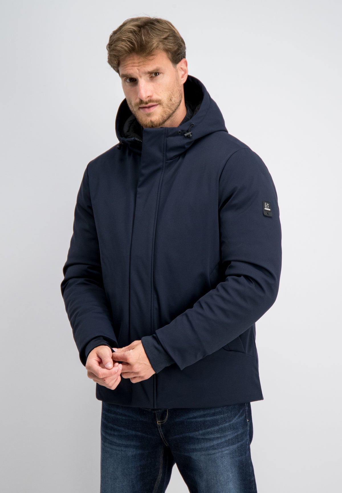Stride – Jacket Minimalistic