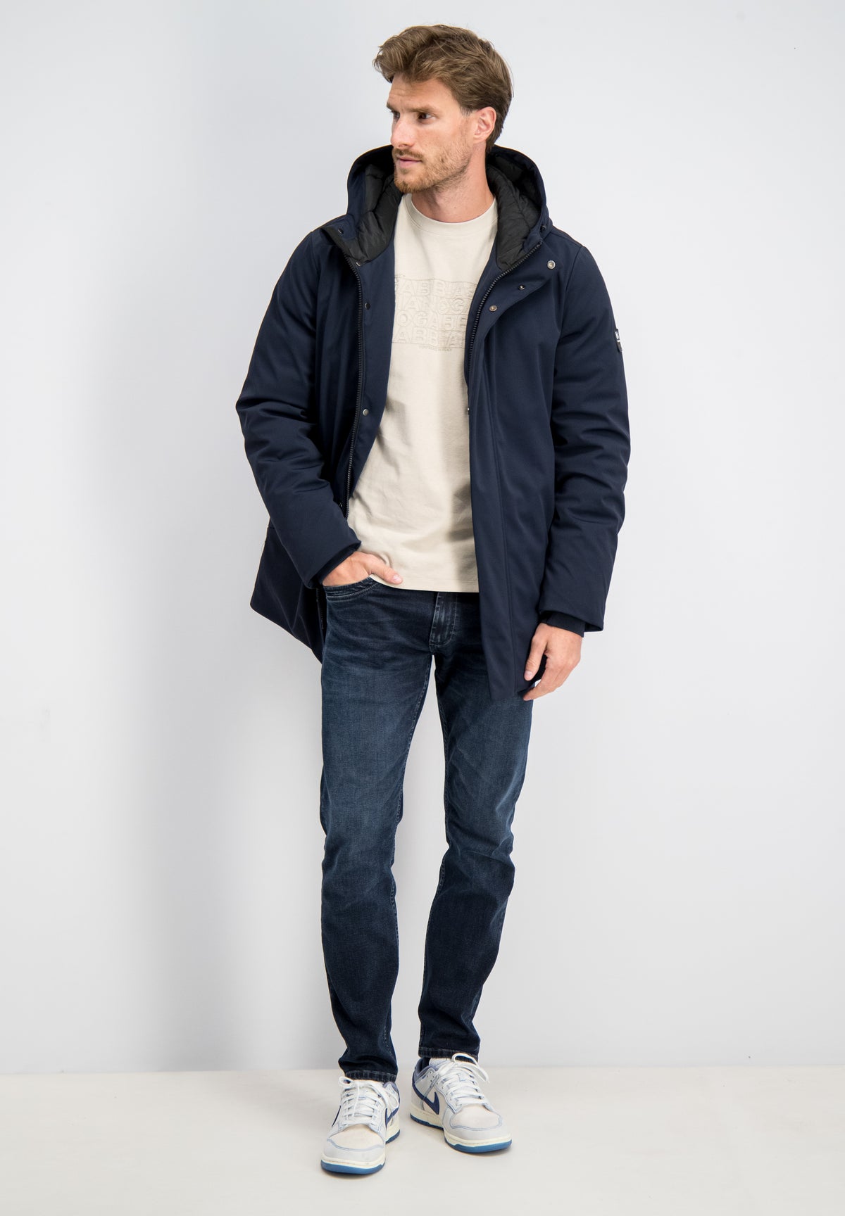Core – Parka Minimalistic