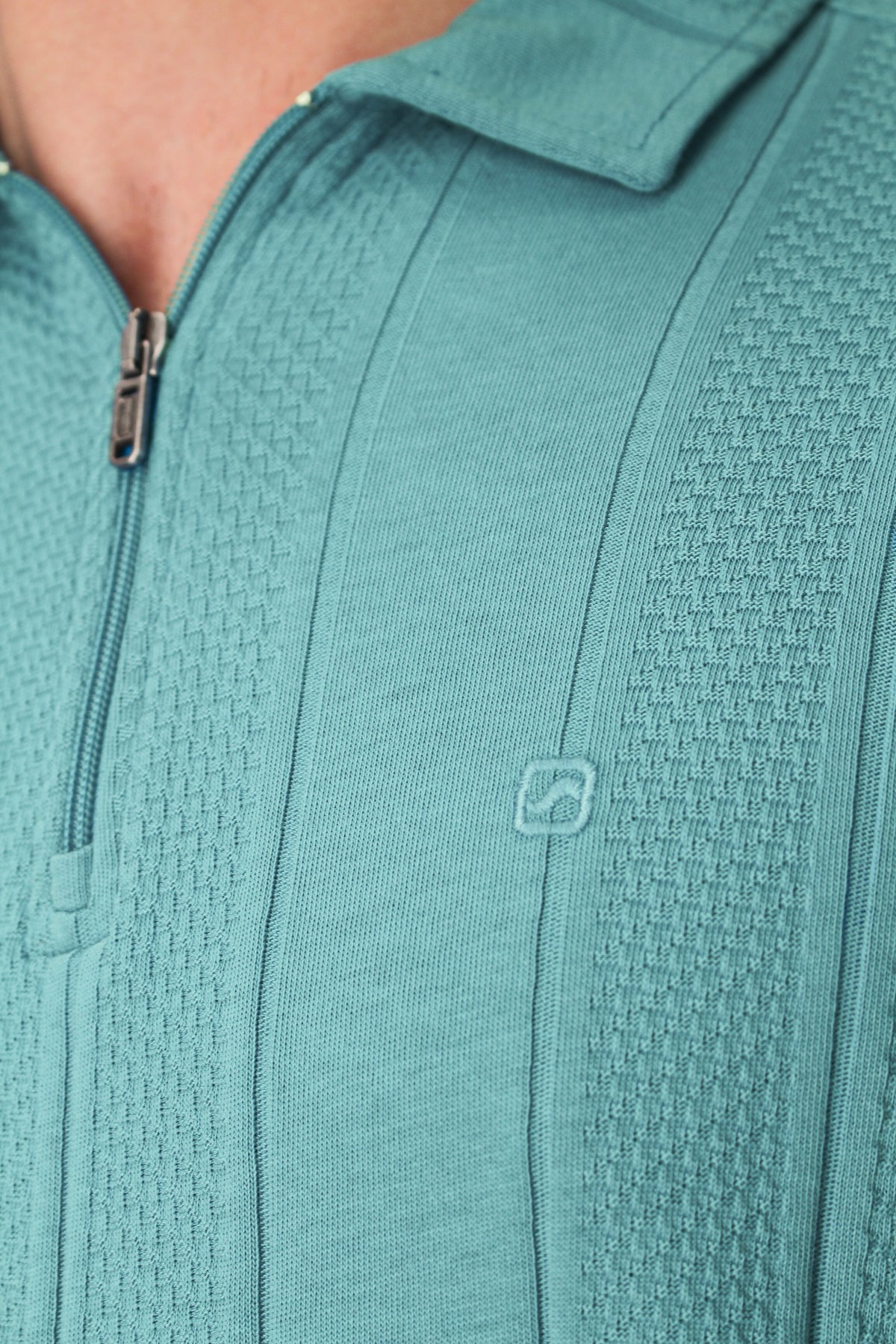 Lorven – Embroidered logo polo