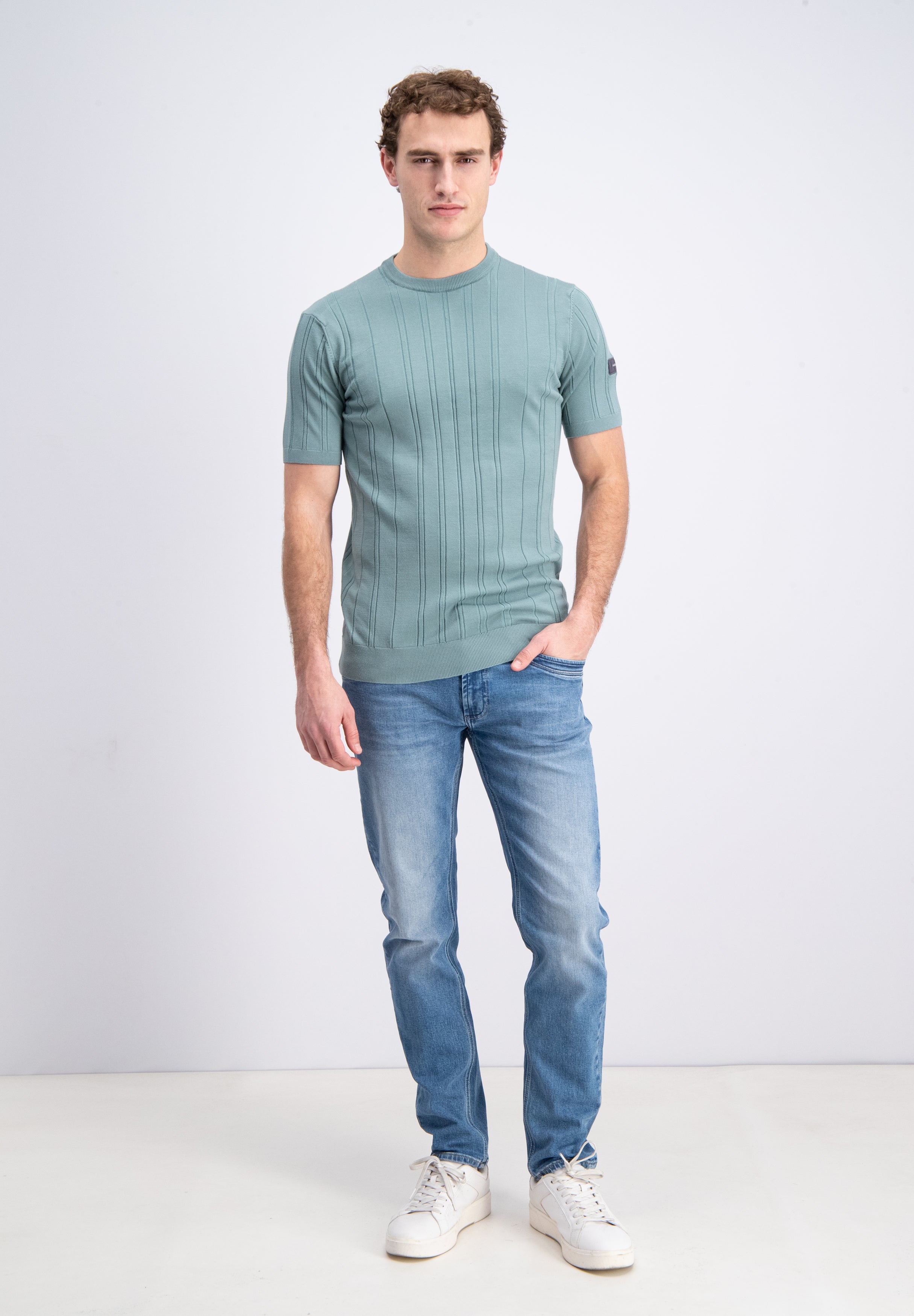 Nomik – Gestreiftes Strick-T-Shirt