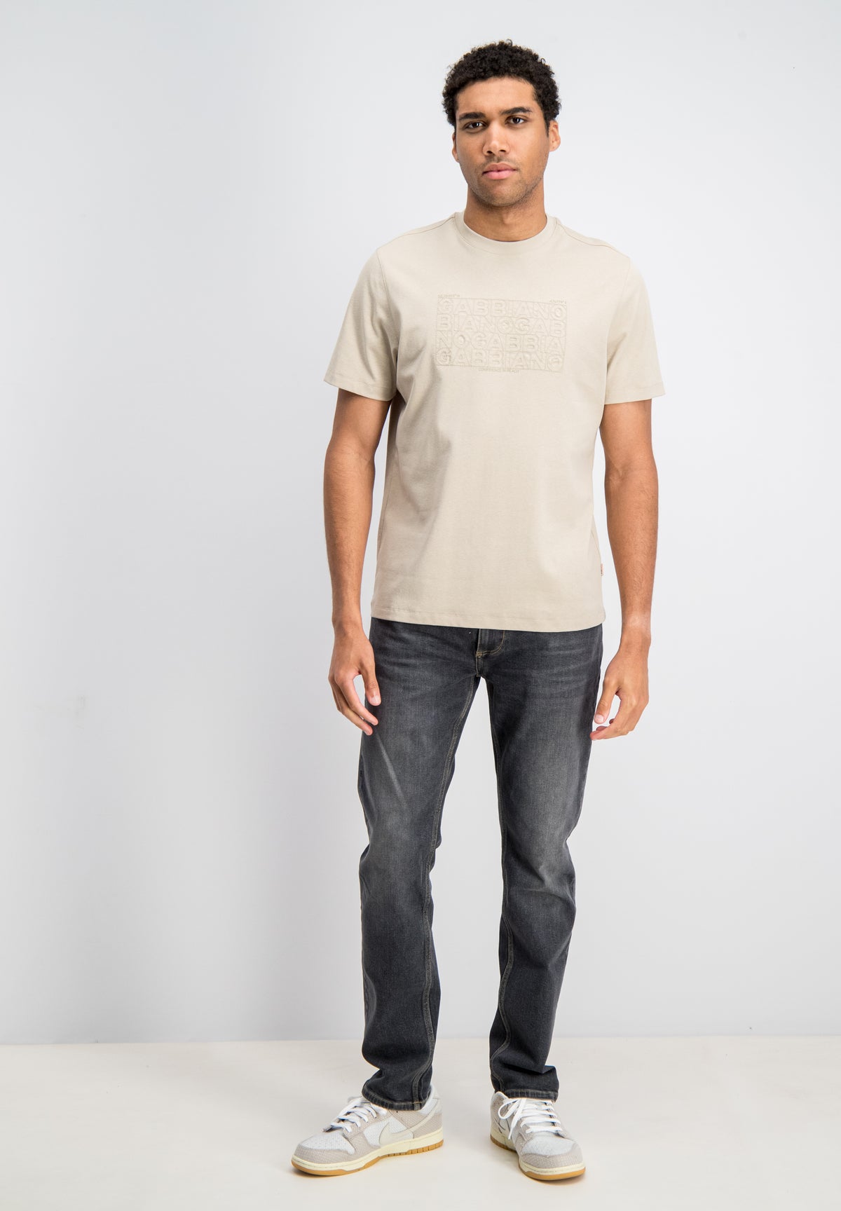 Kyle – Jersey Embroidered T-Shirt