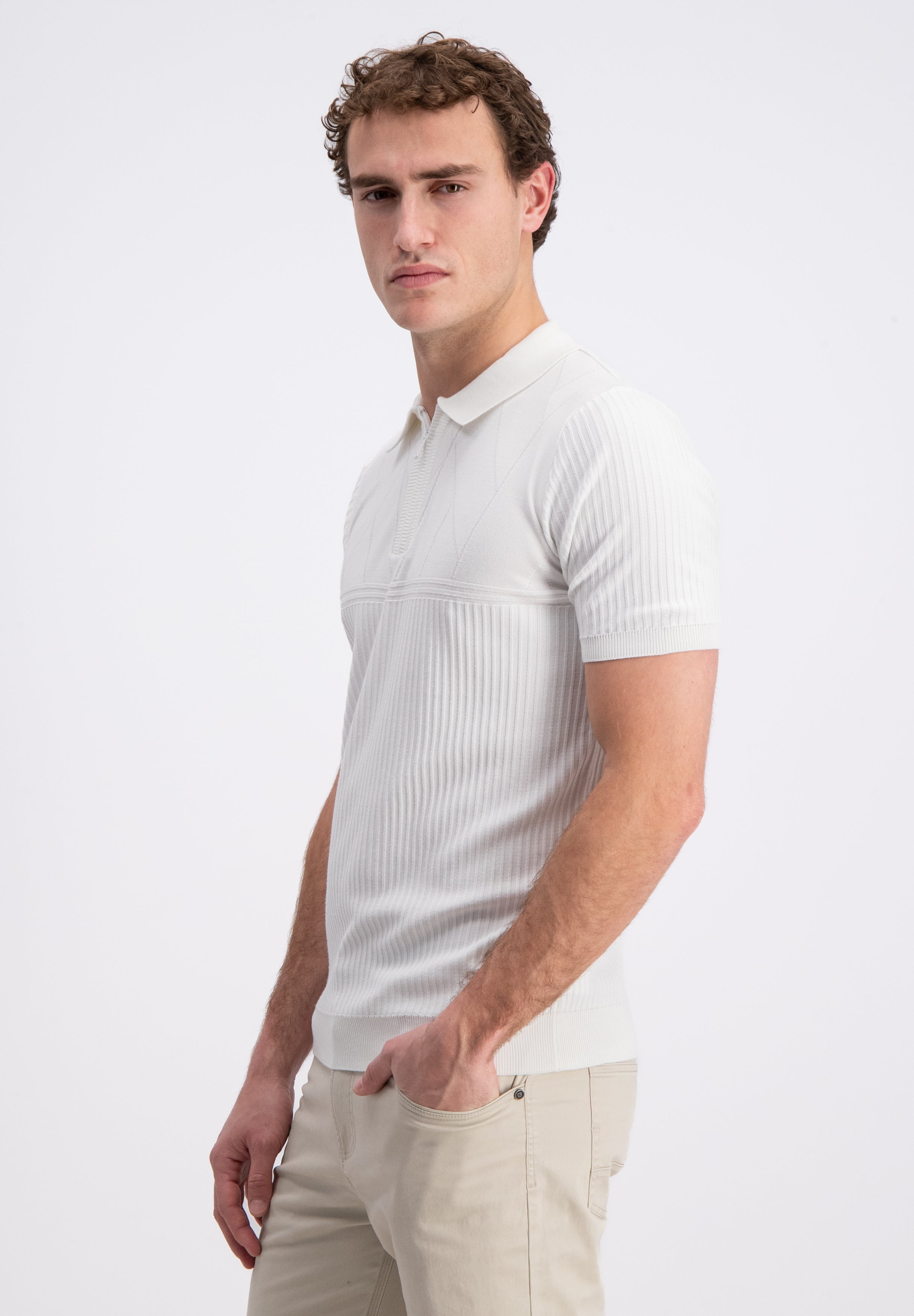 Aerik – Geometrisches Strickpolo