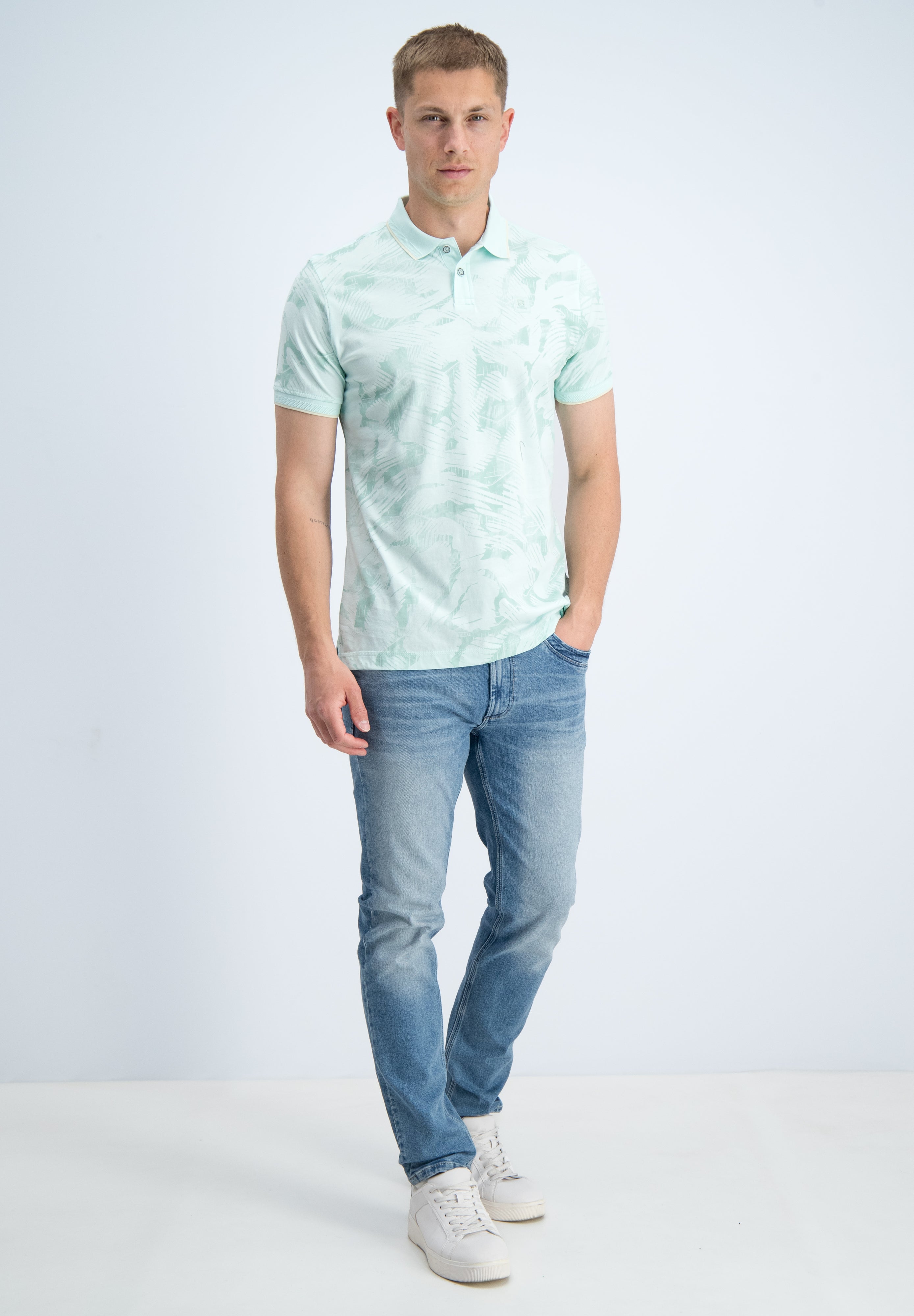 Regular fit polo all over print