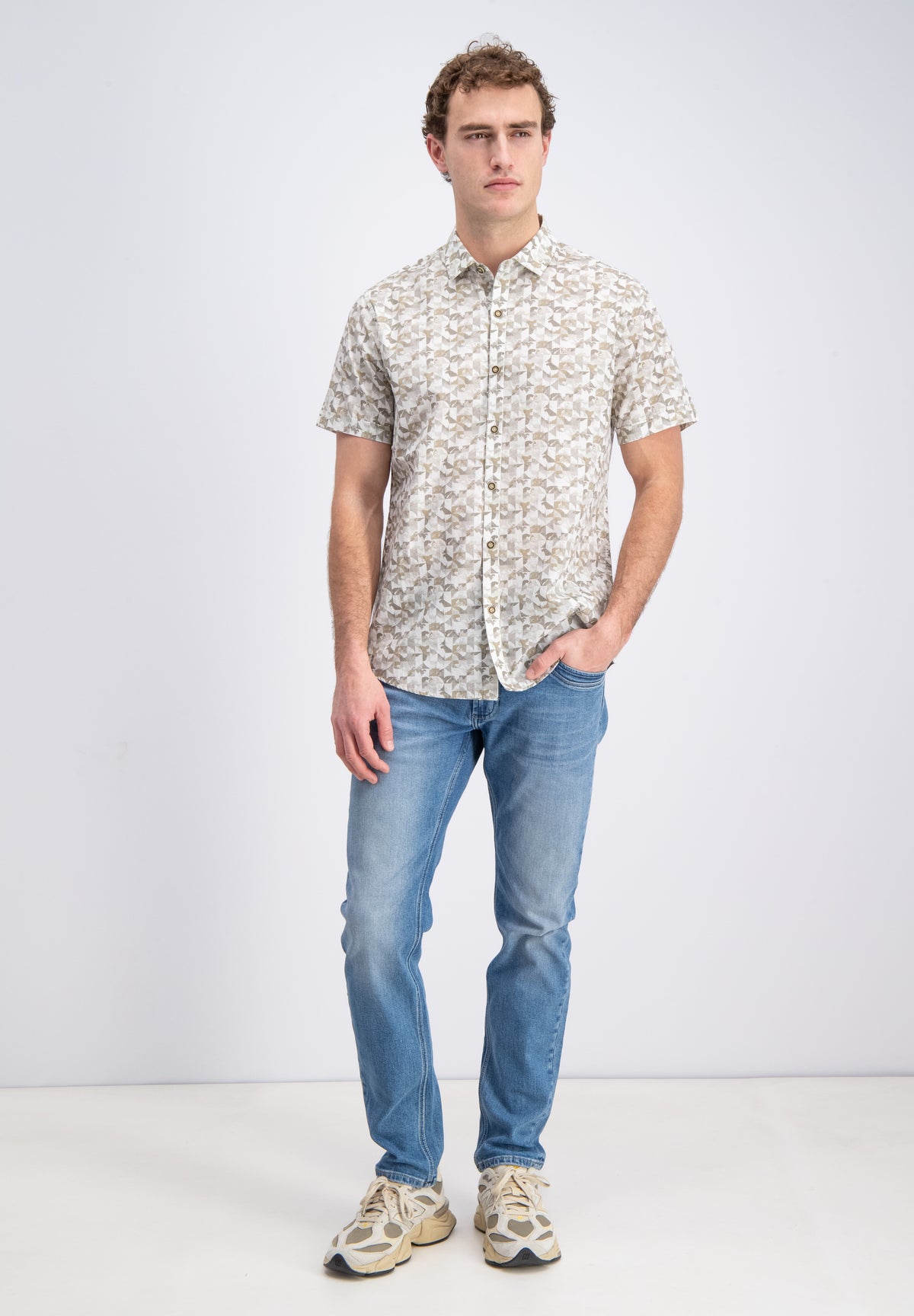 Palor – Stretchy structure shirt