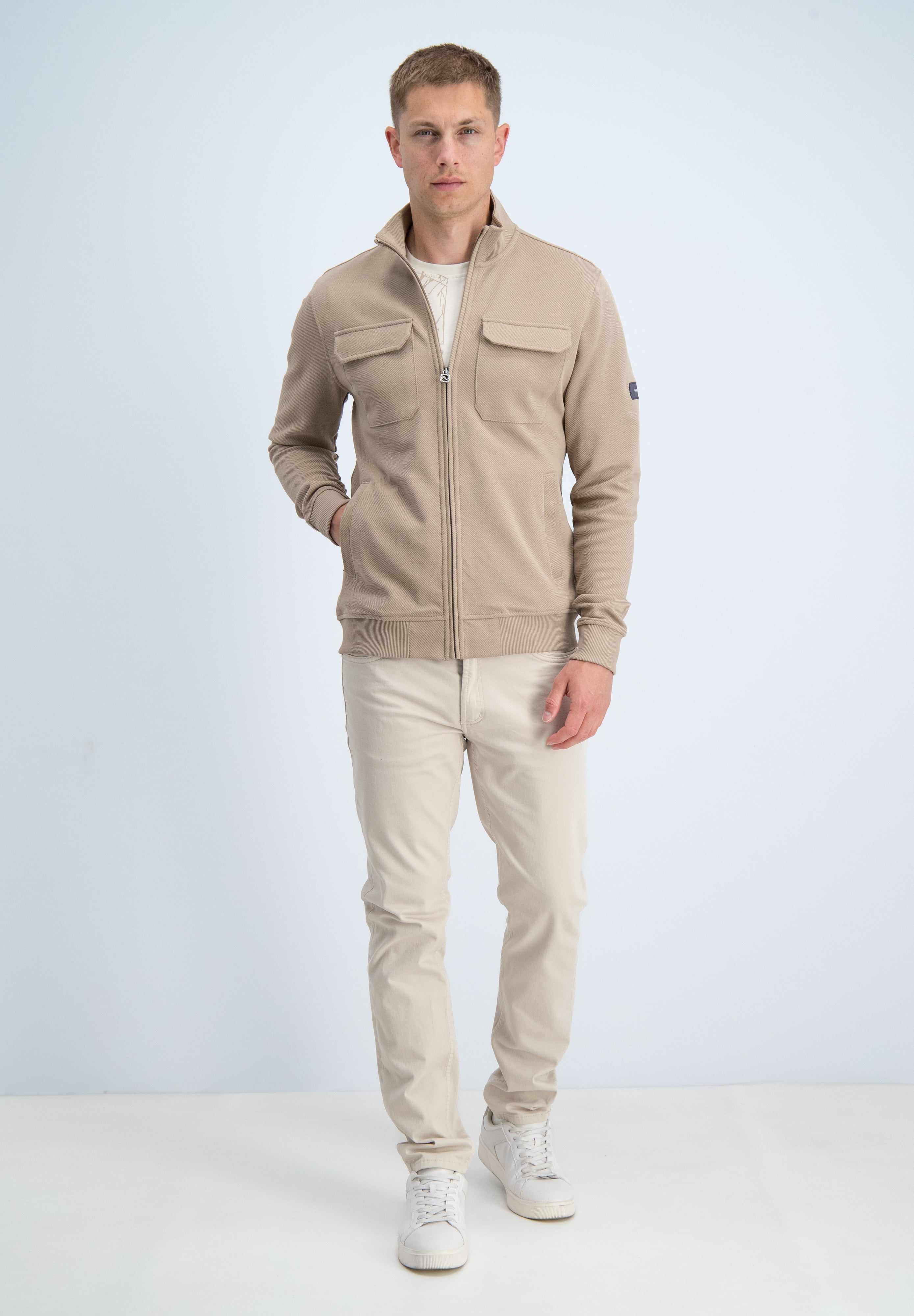 Regular fit vest structuur met borstzakken