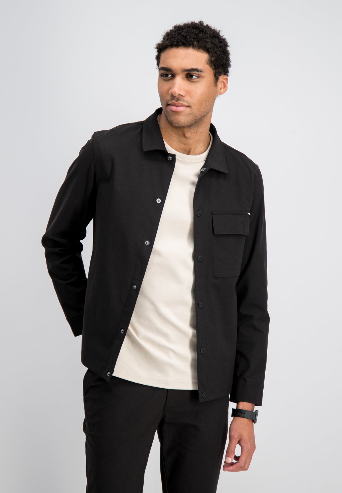 Arvik – Tech Travel Overshirt