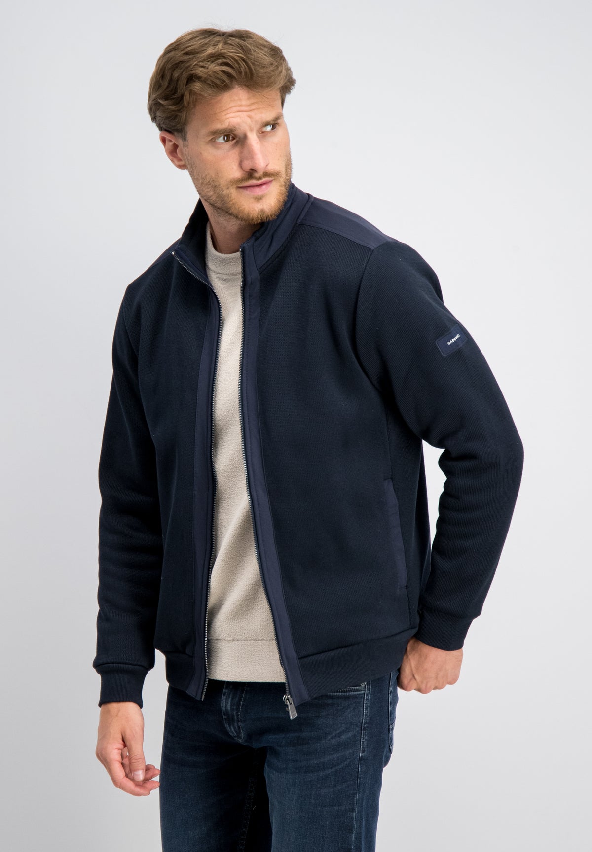 Birk – Structured Teddy Sweat Cardigan