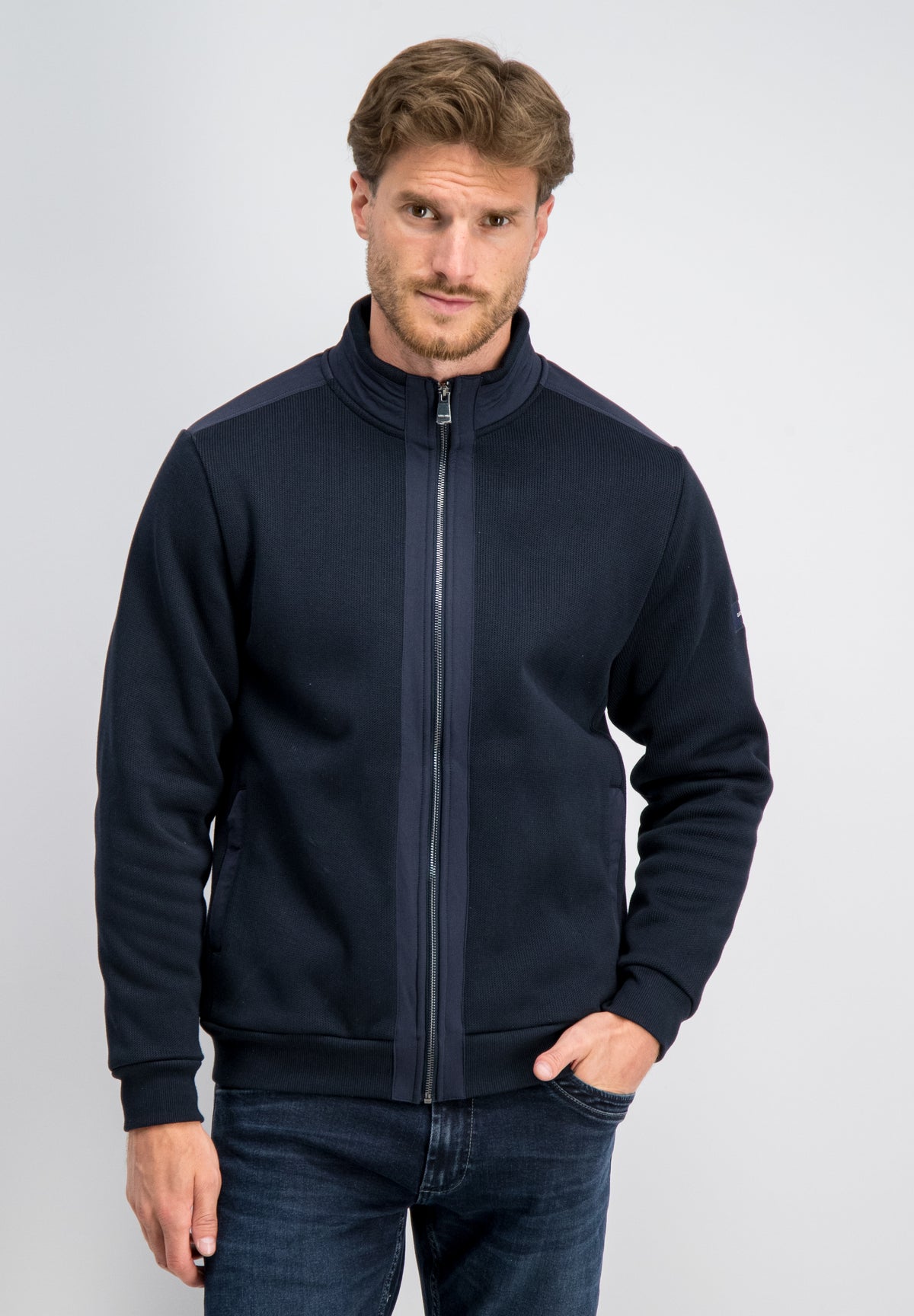 Birk – Structured Teddy Sweat Cardigan