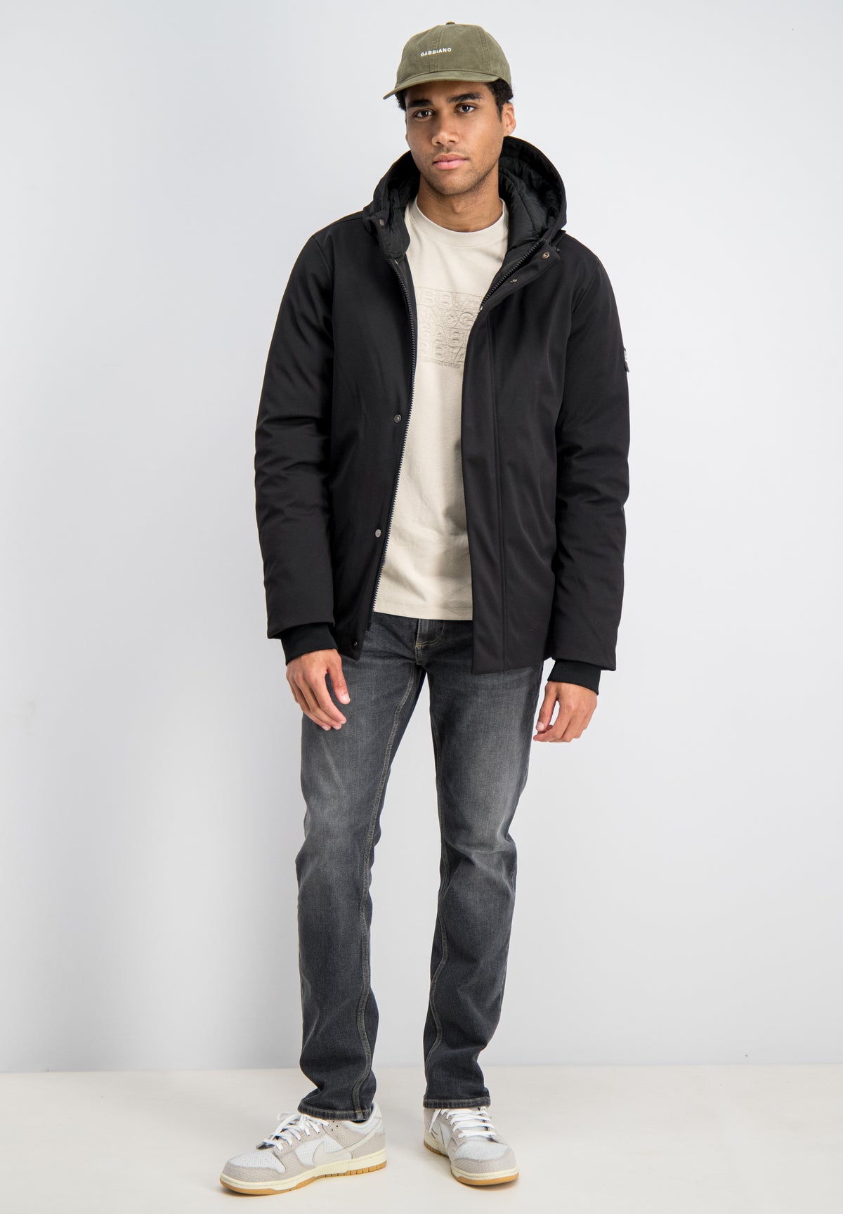 Stride – Jacket Minimalistic