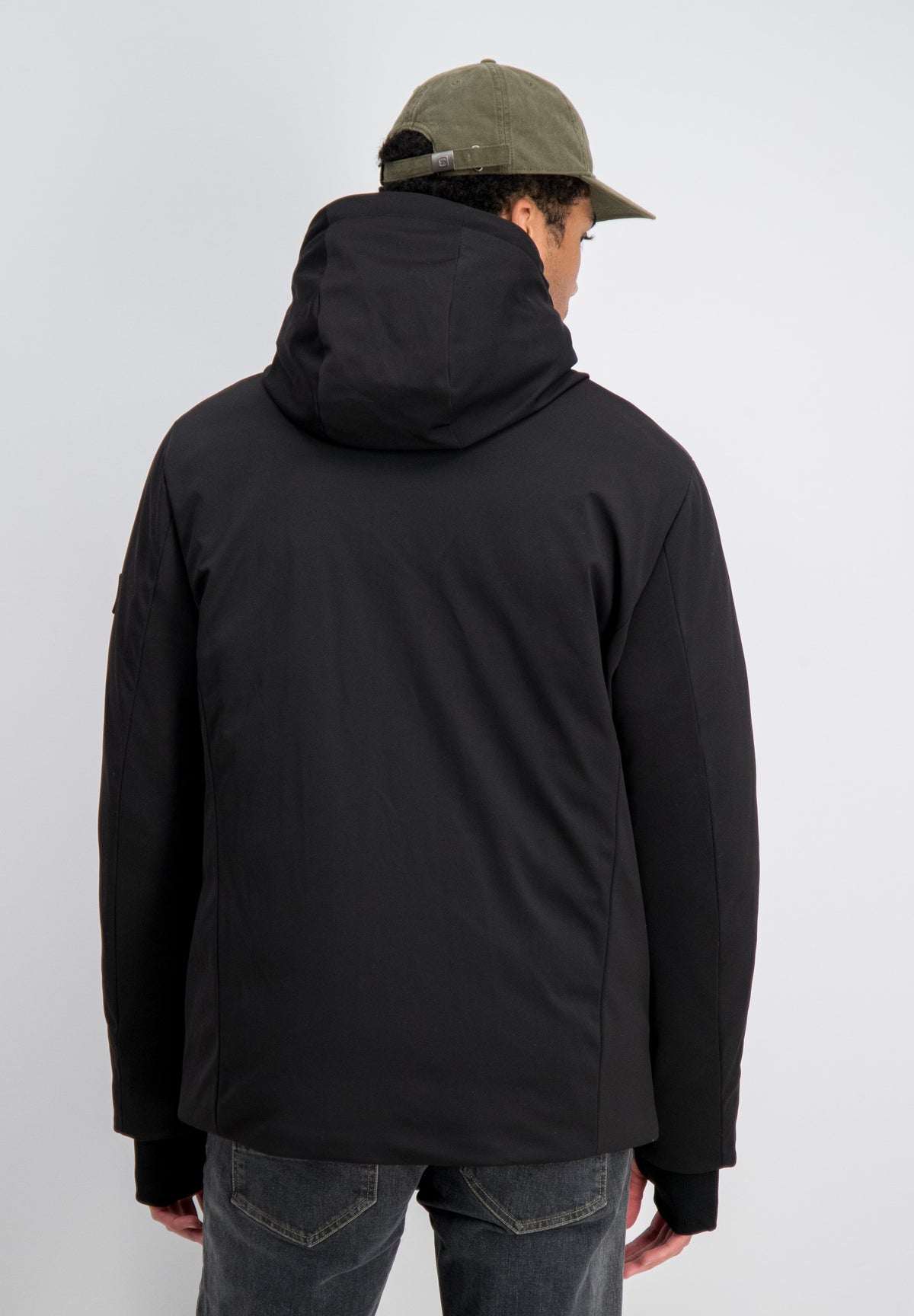 Stride – Jacket Minimalistic