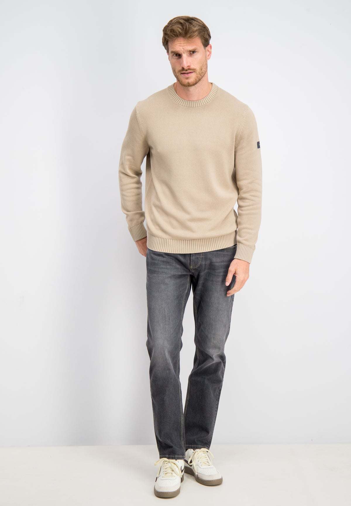 Ewan – Garment Dyed Crewneck Knit