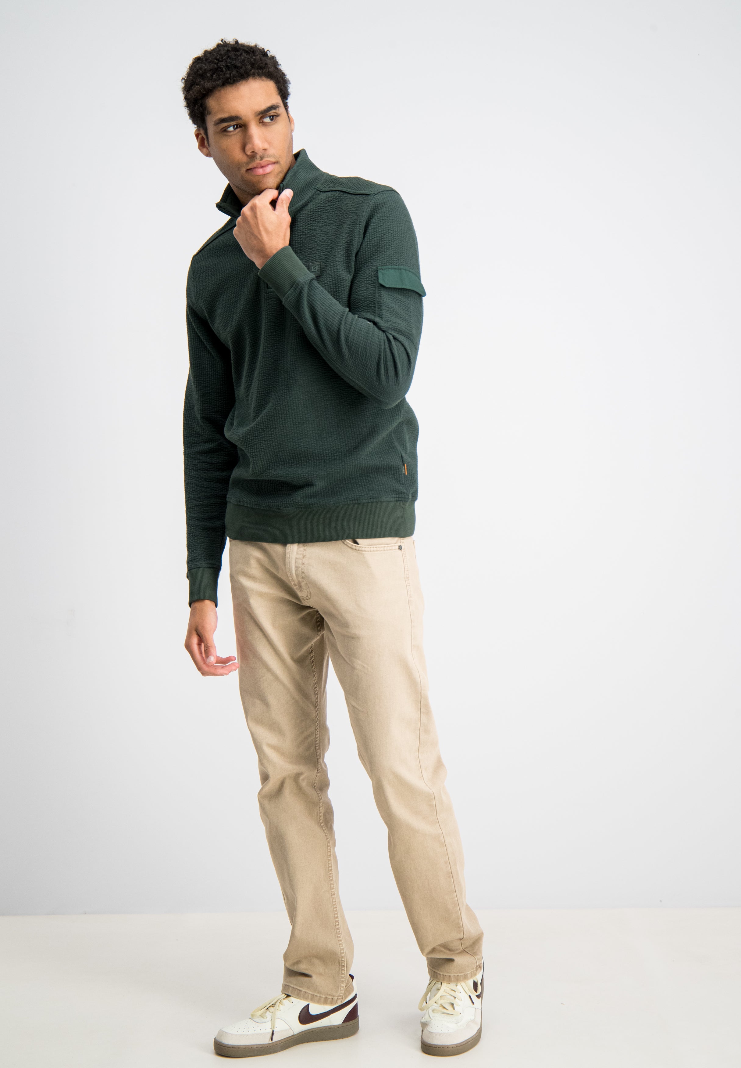 Grant – Jacquard Stripe Half Zip Sweat