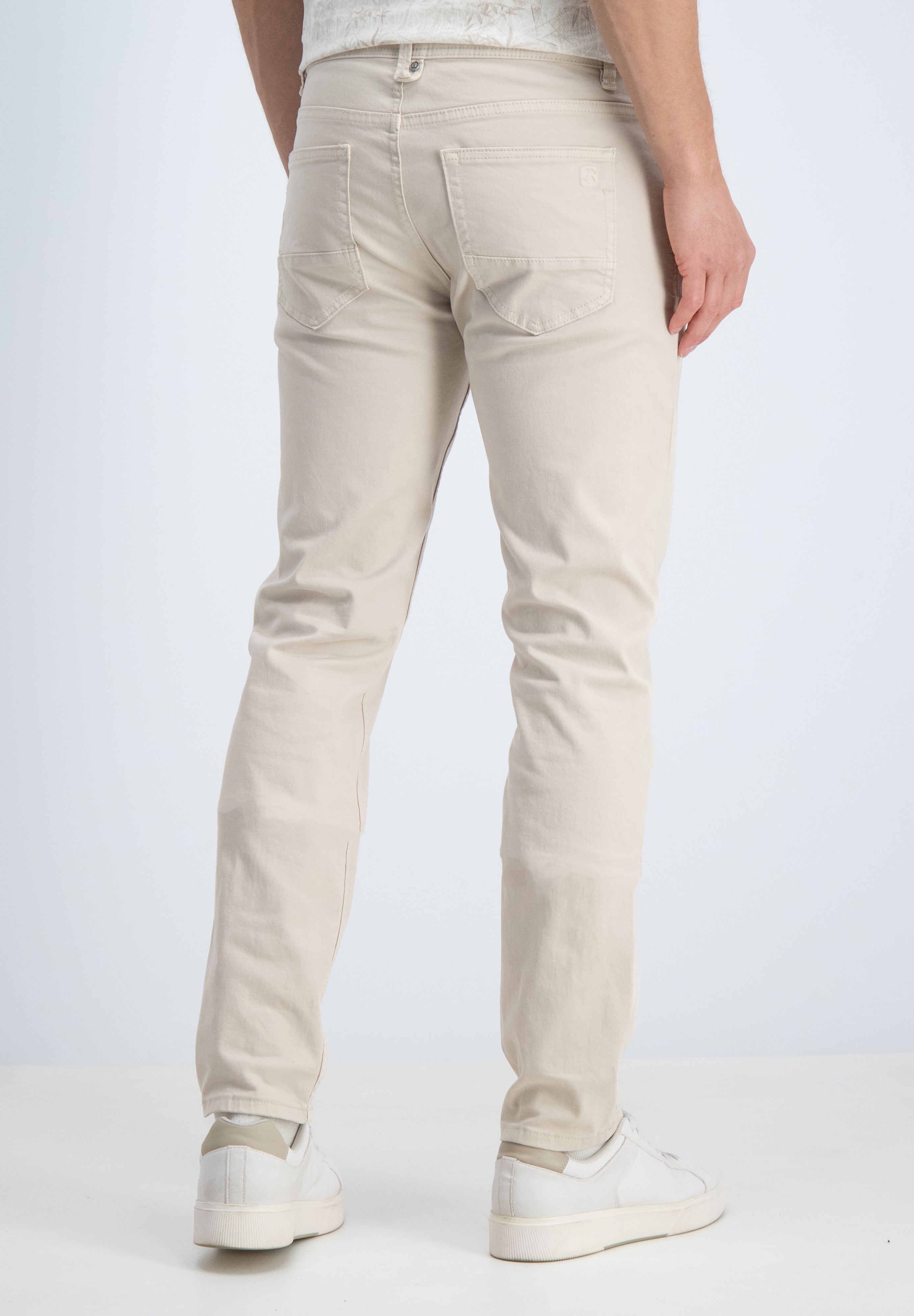 Regular fit garment dyed 5-pocket broek