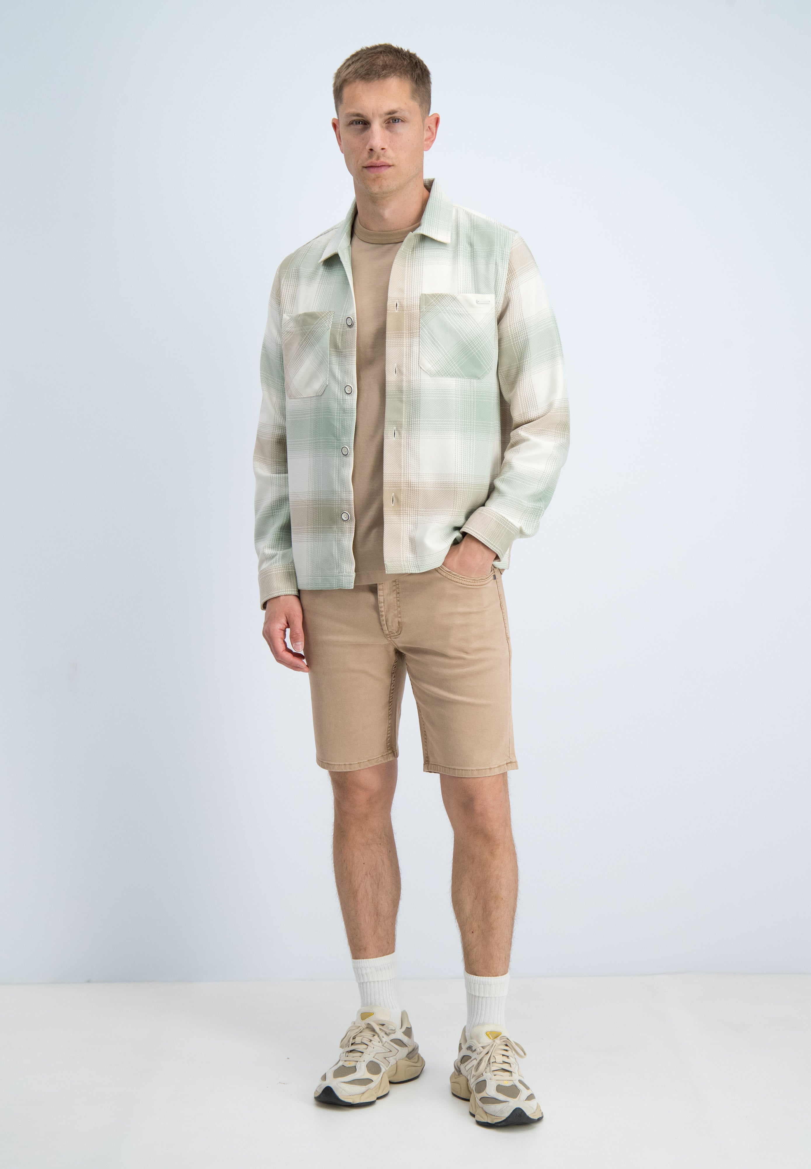 Regular fit short twill structuur