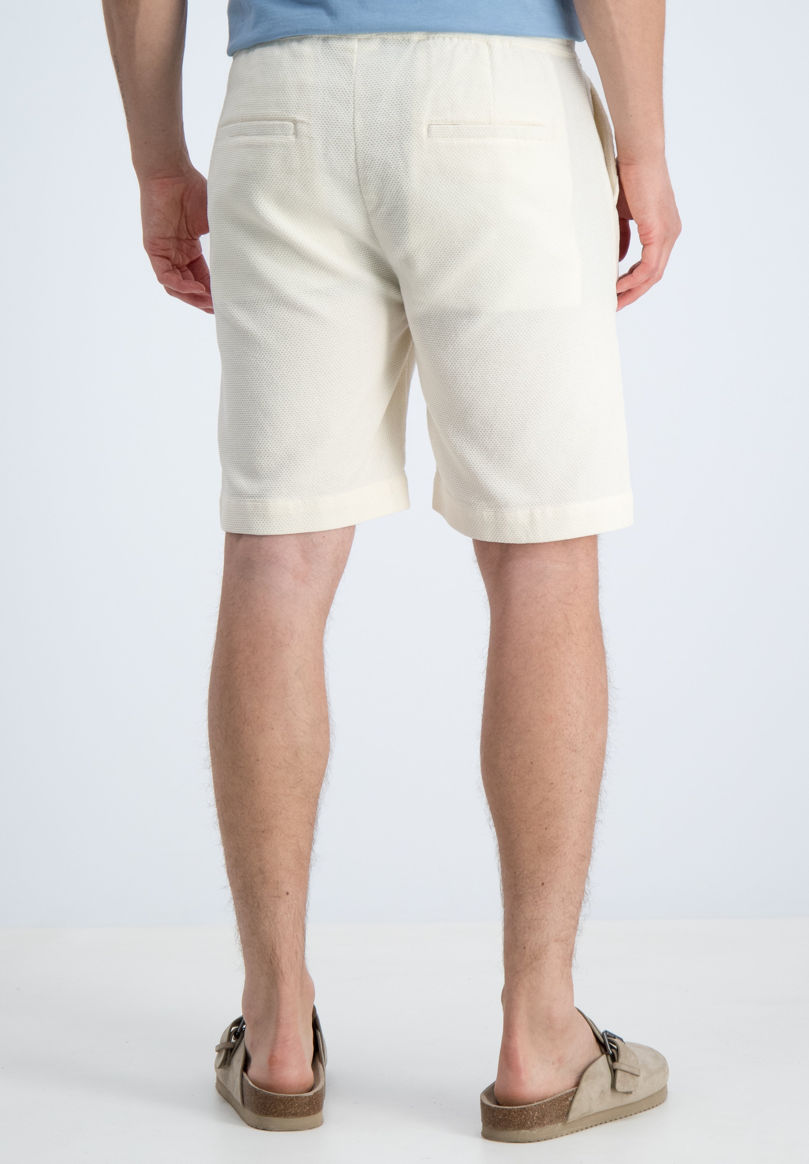 Relaxed short met structuur