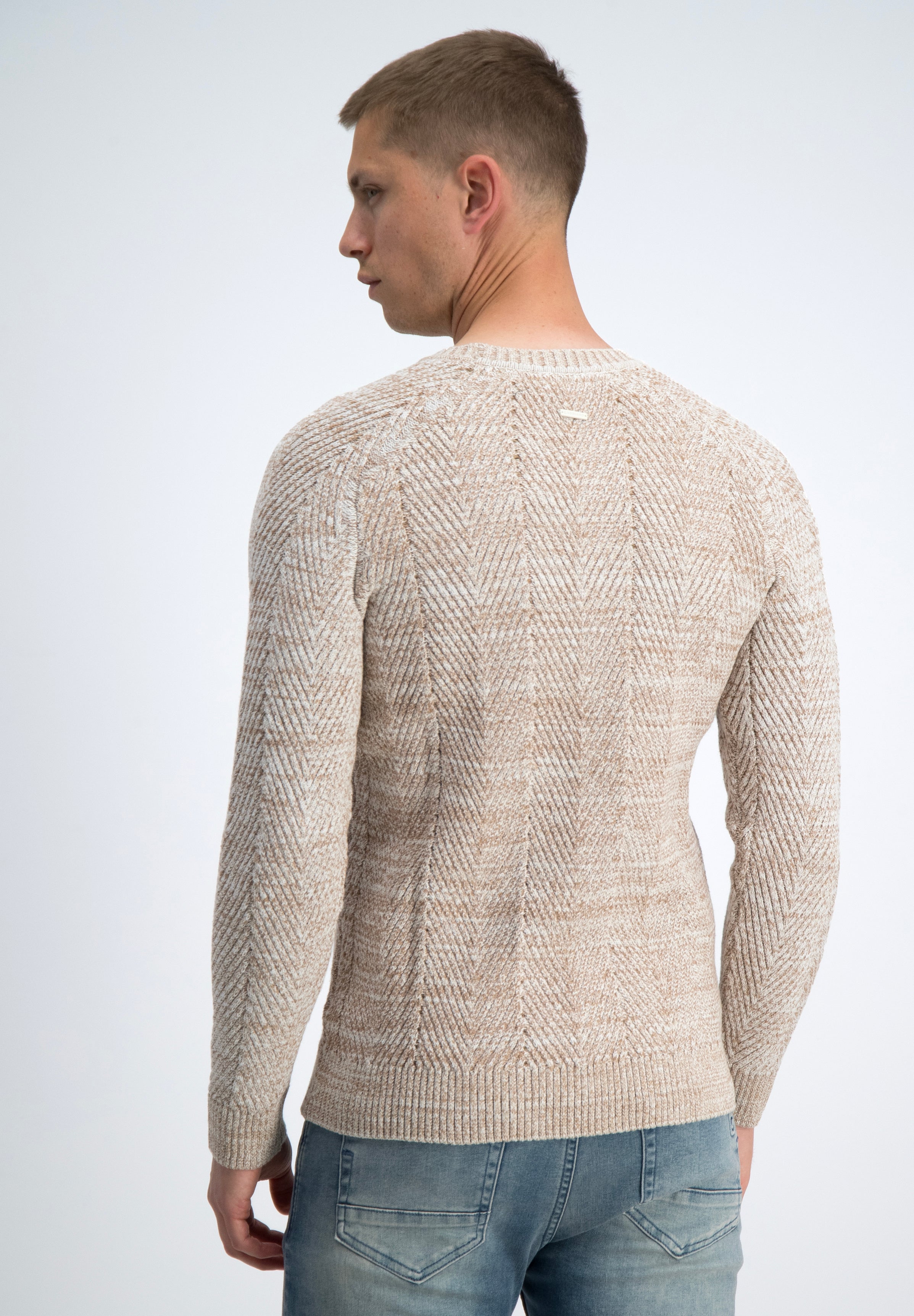 Diagonal crewneck trui